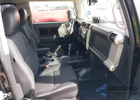 2012 Toyota Fj Cruiser из США, поврежденный, VIN JTEBU4BF9CK148187